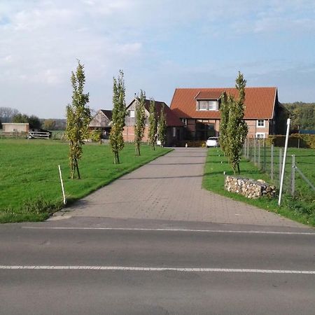 Gemuetliche Ferienwohnung, Laendlich Und Stadtnah, Ruhig Gelegen Rheda-Wiedenbrück Exterior foto